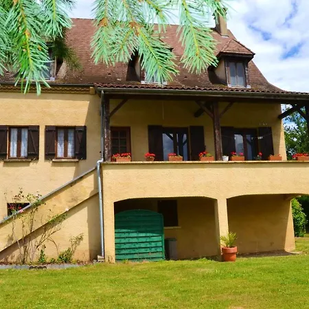 Apartment With 2 Bedrooms In Le Bugue With Private Pool Furnished Garden And Wifi 10 Km From The Beach