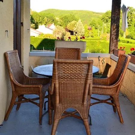 Apartment With 2 Bedrooms In Le Bugue With Private Pool Furnished Garden And Wifi 10 Km From The Beach Appartement *